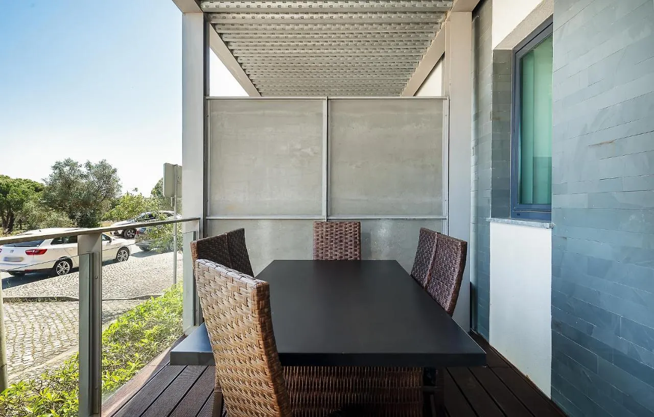 Apartment Residence Golf , With Garden And Pool Quarteira