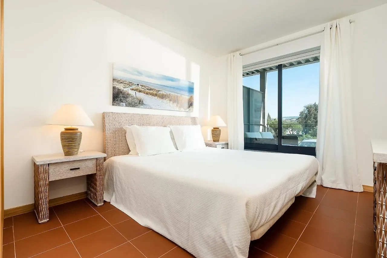Apartment Residence Golf , With Garden And Pool Quarteira