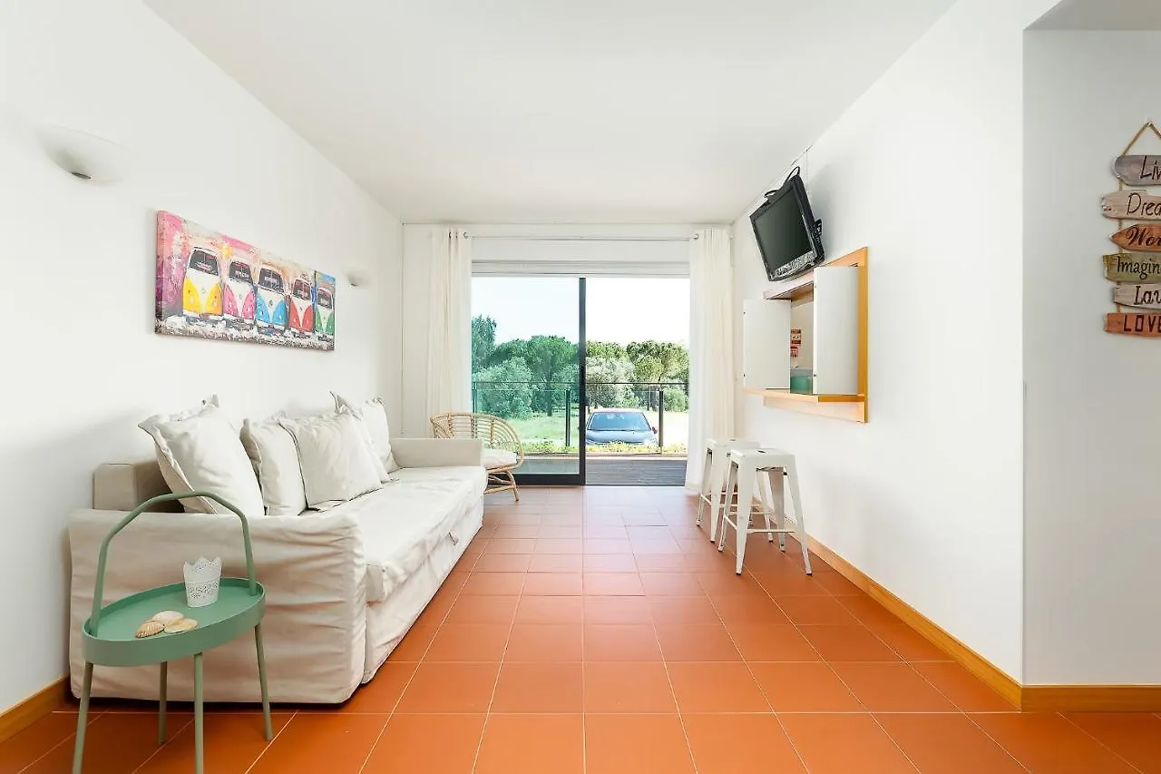 Apartment Residence Golf , With Garden And Pool Quarteira