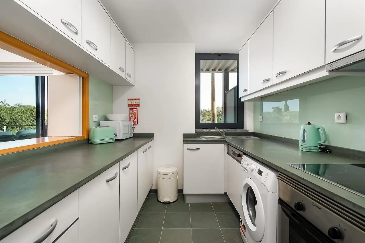 Apartment Residence Golf , With Garden And Pool Quarteira